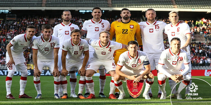 โปแลนด์บอล-"Poland Ball"
